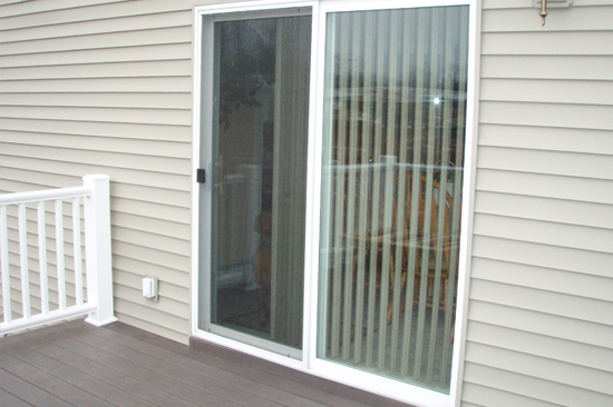 La Presa-screen-door-repair