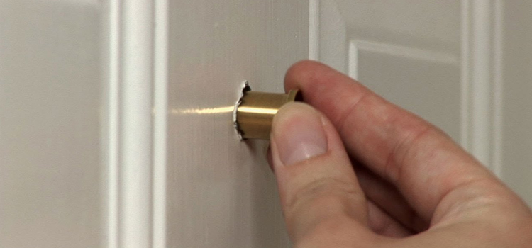 peephole door repair in La Presa