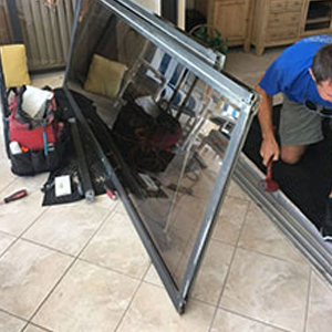 sliding glass door frame repair La Presa